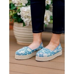 Pioneer Woman Size 9 Like New condition